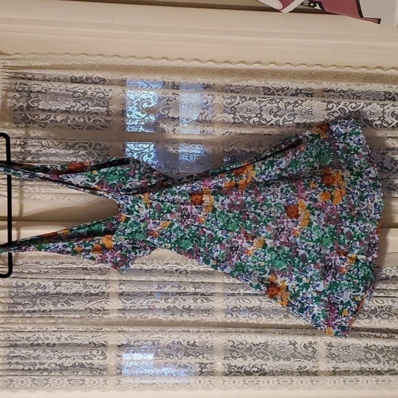 Cupshe Crystal Bunny Tie V Neck Cutout Floral Cotton Dress Size Medium - Picture 7 of 7